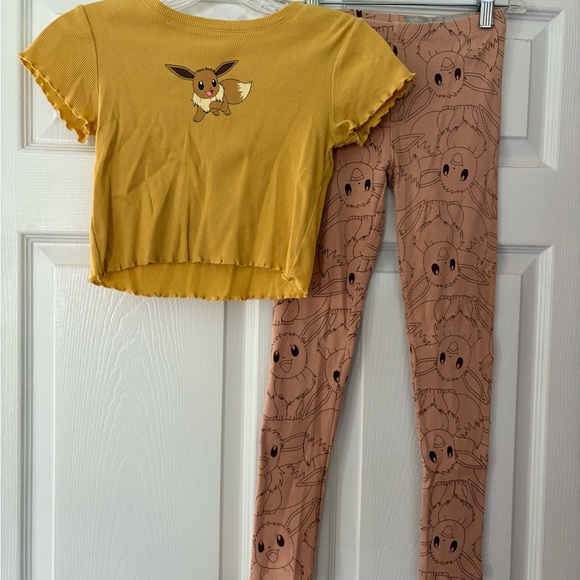 Yellow Eevee Crop Top Leggings Set girls size 7/8 - Picture 1 of 6